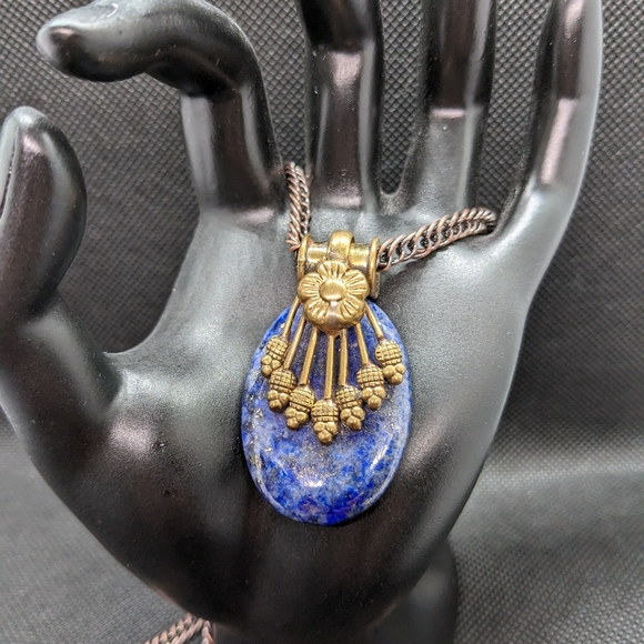 Lapis Lazuli Precious Stone Necklace - Picture 3 of 11